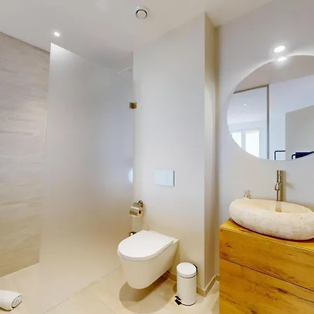 Superb Lakeview Flat - In The Heart Of Lavaux Apartman Puidoux