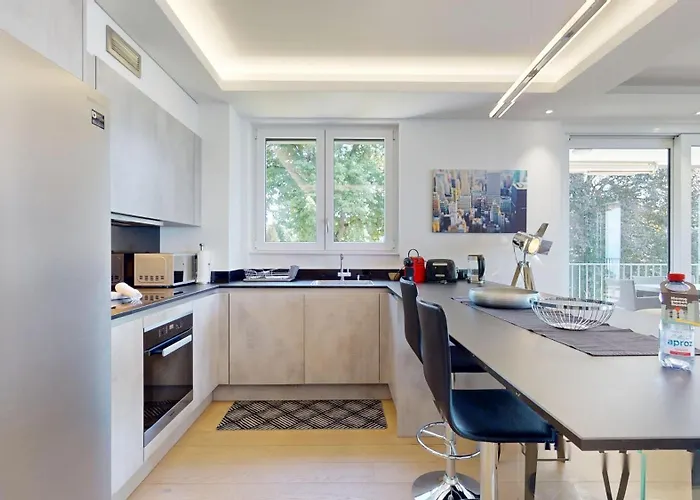 Superb Lakeview Flat - In The Heart Of Lavaux