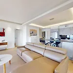 Superb Lakeview Flat - In The Heart Of Lavaux דירה *