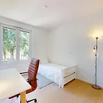 Superb Lakeview Flat - In The Heart Of Lavaux דירה