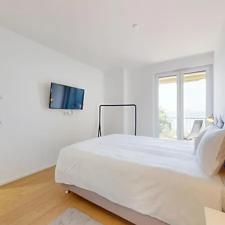Superb Lakeview Flat - In The Heart Of Lavaux דירה *